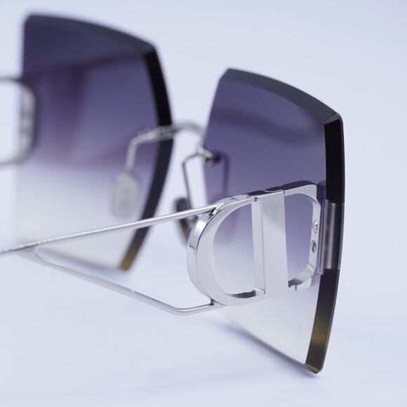 Dior 30MONTAIGNE S7U F0A6 Sunglasses Silver Square Frame, Grey Lenses main image 4